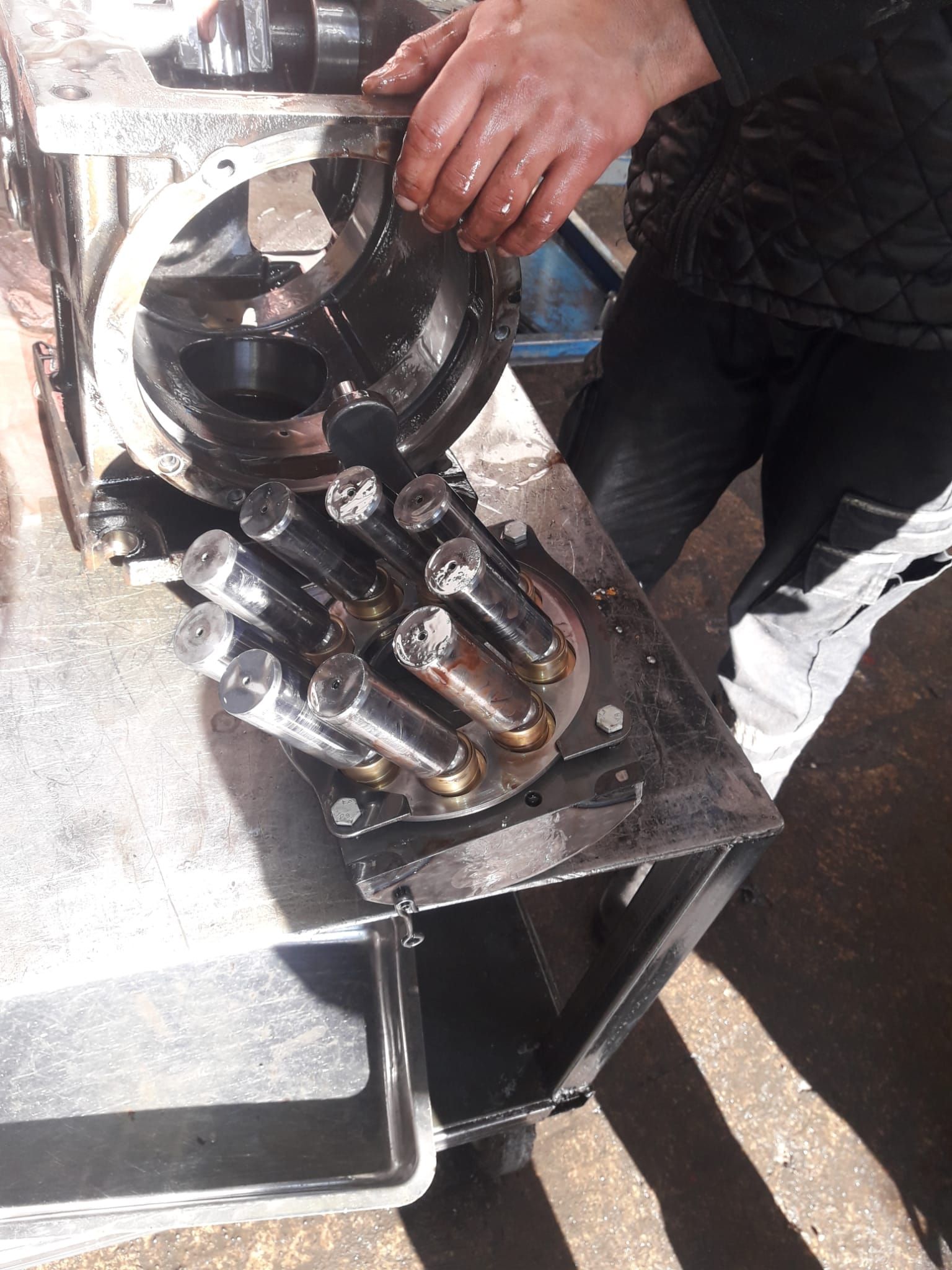 Ana pompa ve hidromotor revizyonları